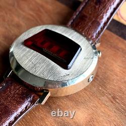 1970's Jaeger-LeCoultre Master Quartz LED Wristwatch UFO Case 10K GF Wristwatch