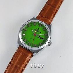 Jaeger-LeCoultre Club Parrot Green Color Dial Day Date Function Automatic Watch