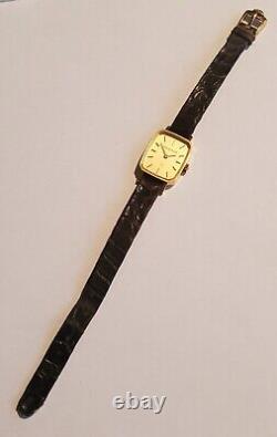 Ladies 18K Yellow Gold Jaeger LeCoultre Quartz Dress Watch 28mm x 17mm 140.050.1