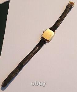 Ladies 18K Yellow Gold Jaeger LeCoultre Quartz Dress Watch 28mm x 17mm 140.050.1