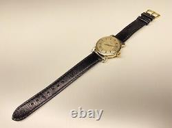 Lecoultre automatic beautiful vintage swiss made wristwatch with box & papers