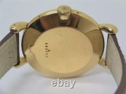 Vintage 18k Gold JAEGER-LeCOULTRE Triple Calendar Winding Mens Watch 1940s EXLNT