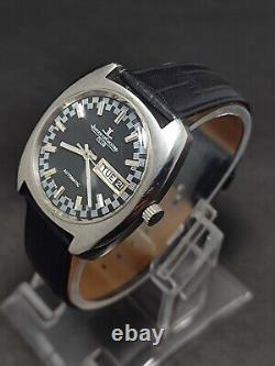 Vintage Swiss Jaeger LeCoultre Club Day Date Automatic Men's Wrist Watch/ 21 J
