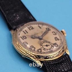 Vintage lecoultre 1940s Men's watch 14K Gold Case Excellent Running Condition