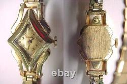 Dames Vintage 14 carats KT Or Jaune Montre-bracelet Lecoultre en forme inhabituelle