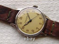 MONTRE MILITAIRE HOMME 34mm EN ACIER DE L'ÉPOQUE DE LA SECONDE GUERRE MONDIALE JAEGER-LECOULTRE EN BON ÉTAT VINTAGE