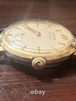 Montre automatique vintage Jaeger LeCoultre avec mouvement P812