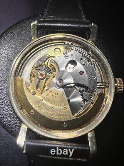 Montre automatique vintage Jaeger LeCoultre avec mouvement P812