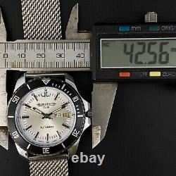 Montre-bracelet pour hommes Jaeger automatique vintage Swiss Made avec jour et date de 42mm