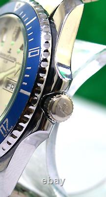 Montre-bracelet suisse Jaeger-LeCoultre Club Day Date automatique avec 25 rubis, de style vintage