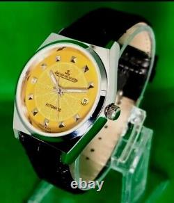 Montre-bracelet vintage Jaeger Lecoultre Club Automatic Date pour hommes avec 25 bijoux.
