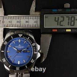 Montre-bracelet vintage pour homme avec jour et date automatique Jaeger Lecoultre Club suisse WL07