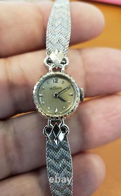 Montre vintage LeCOULTRE pour femme en or blanc 14 carats fraîchement révisée